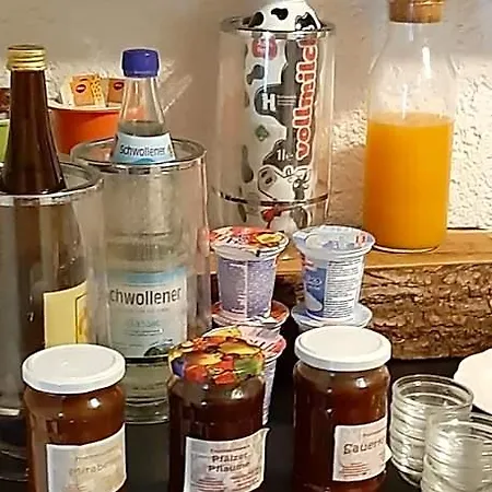 Szálloda Zum Kronprinzen Garni Weyher