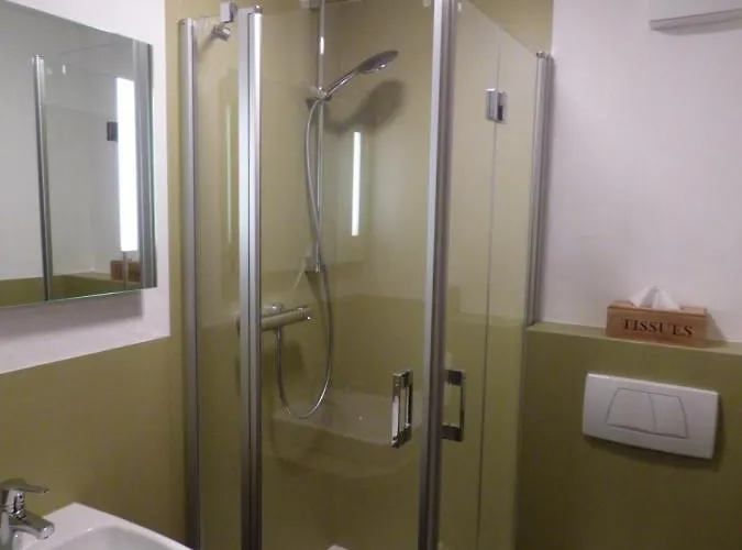 酒店 Zum Kronprinzen Garni Weyher