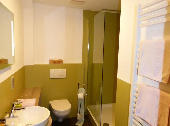 מלון Zum Kronprinzen Garni