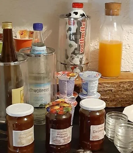 Zum Kronprinzen Garni 2*